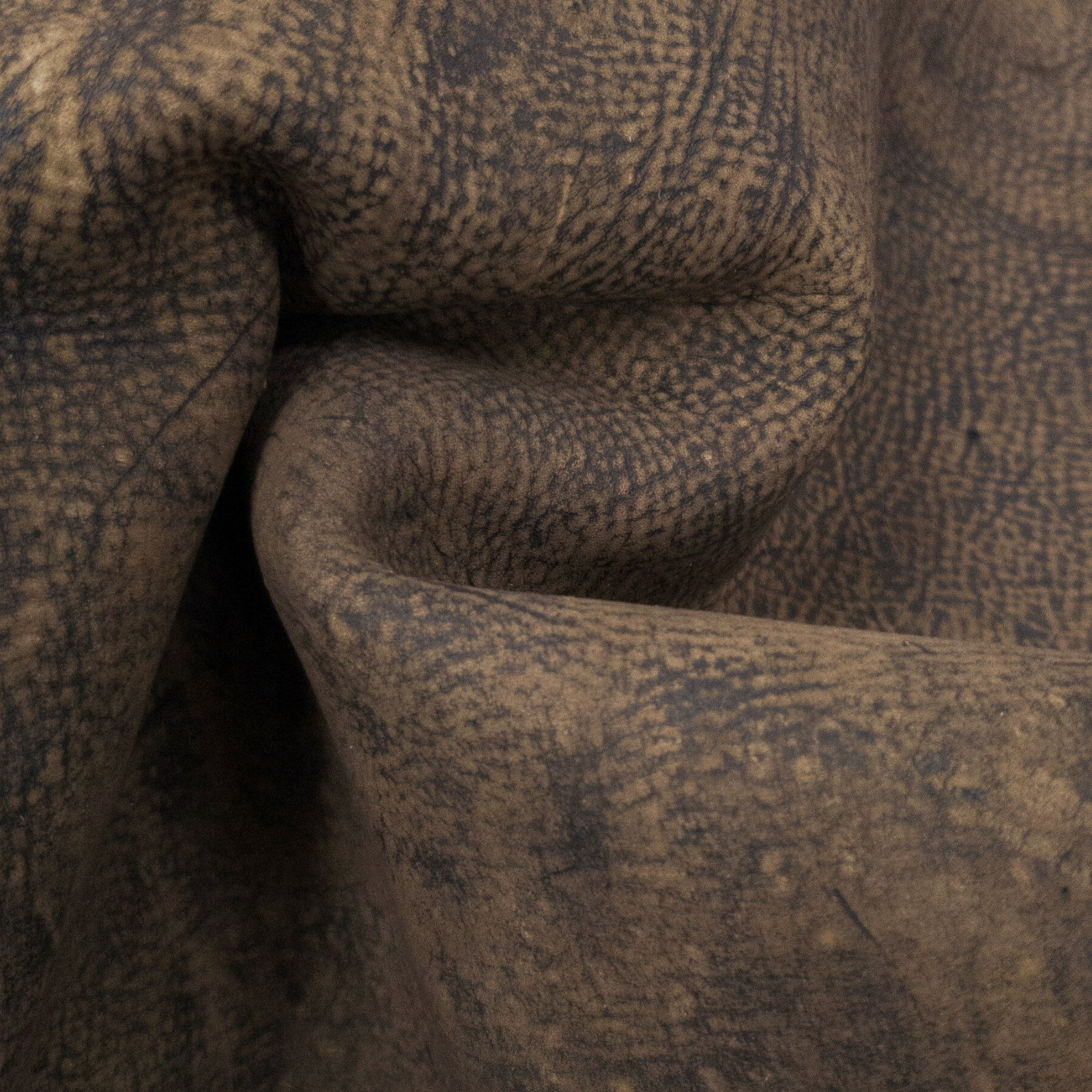 Genuine Giraffe Leather Hides, Brown Safari Non-Stock, 4-5 oz, 1-5 Sq Ft, | The Leather Guy