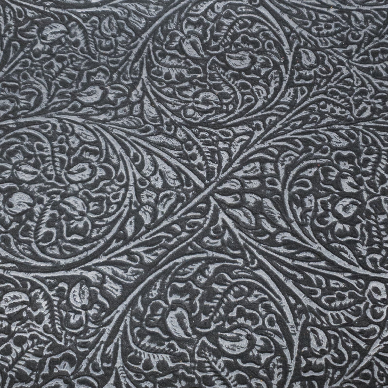 Fashion Embossed, Non-Stock Handbag Cowhide Pre-Cuts, Elegant Chrome / 4x6 | The Leather Guy