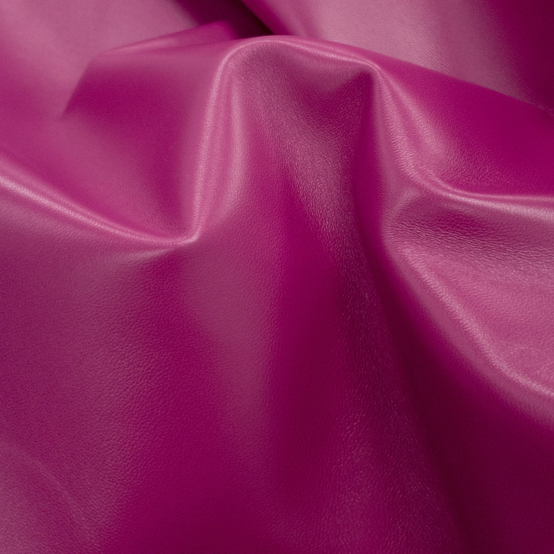 Pinks, 3-10 Sq Ft, 1-3 oz, Lamb Hides, Fierce Fuchsia / 7-8 / 2-3 oz (.8-1.2 MM) | The Leather Guy