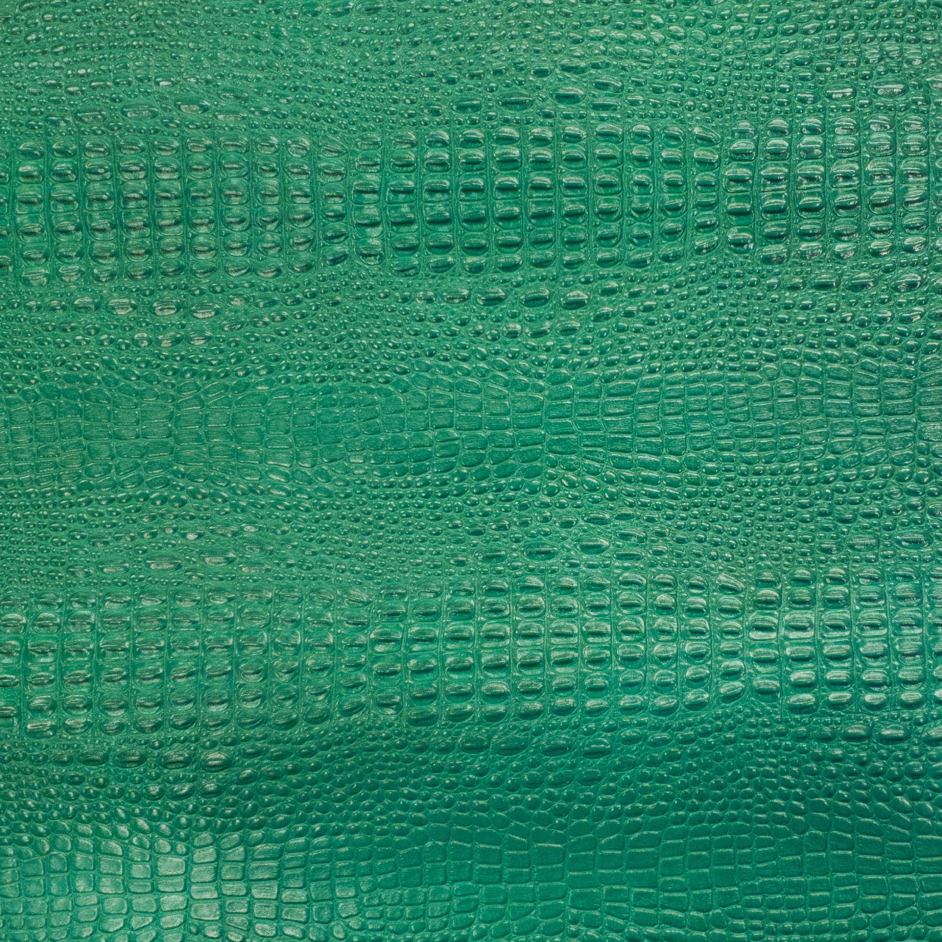 Fashion Embossed and Printed, Cowhide Handbag Leather Pre-Cuts, 1.5-3.5oz, Green Gator / 4 x 6 | The Leather Guy