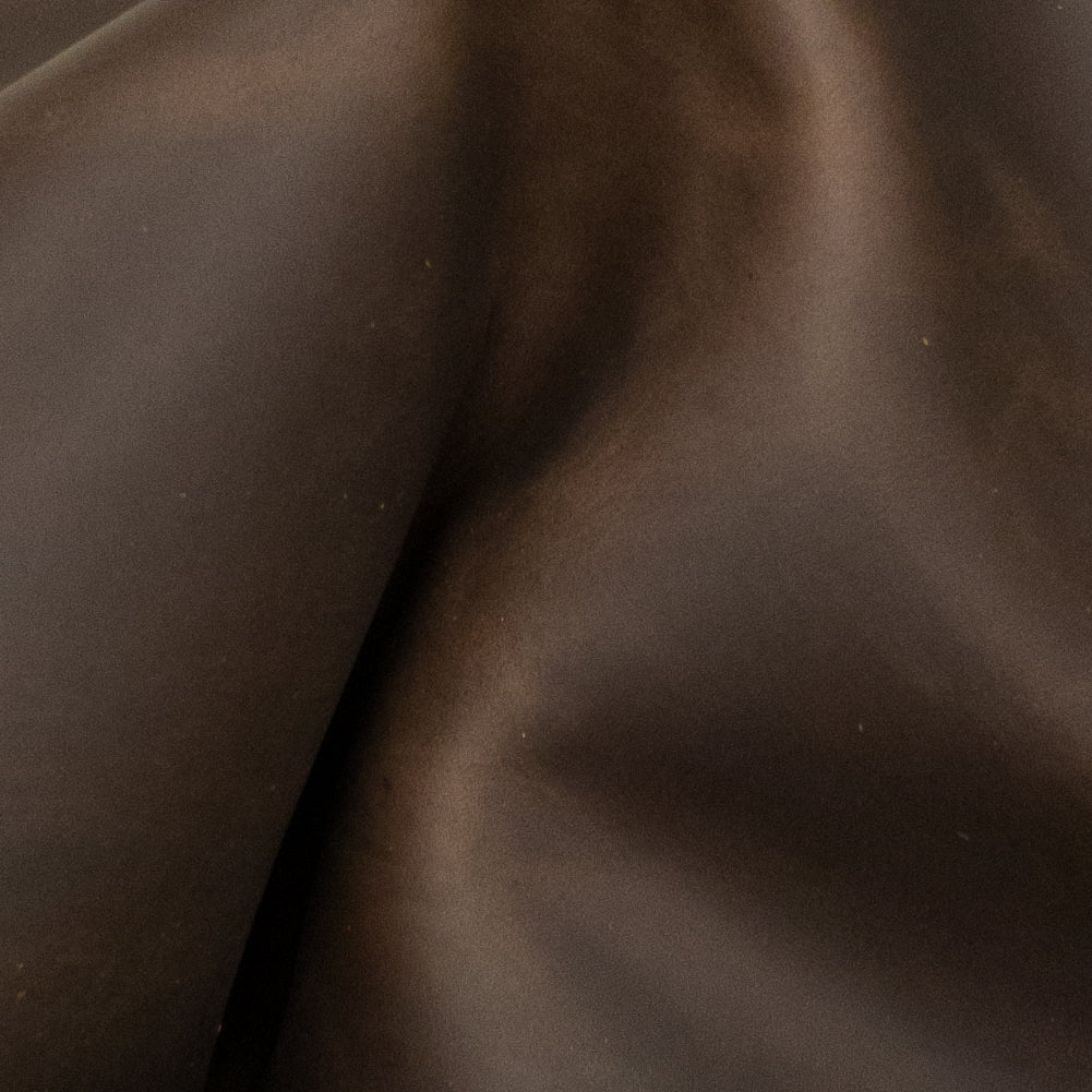 Crazy Cow Pull Up, 5-6 oz, Oil Tan Nonstock Precuts, Dark Roast Diva Brown / 4 x 6 | The Leather Guy