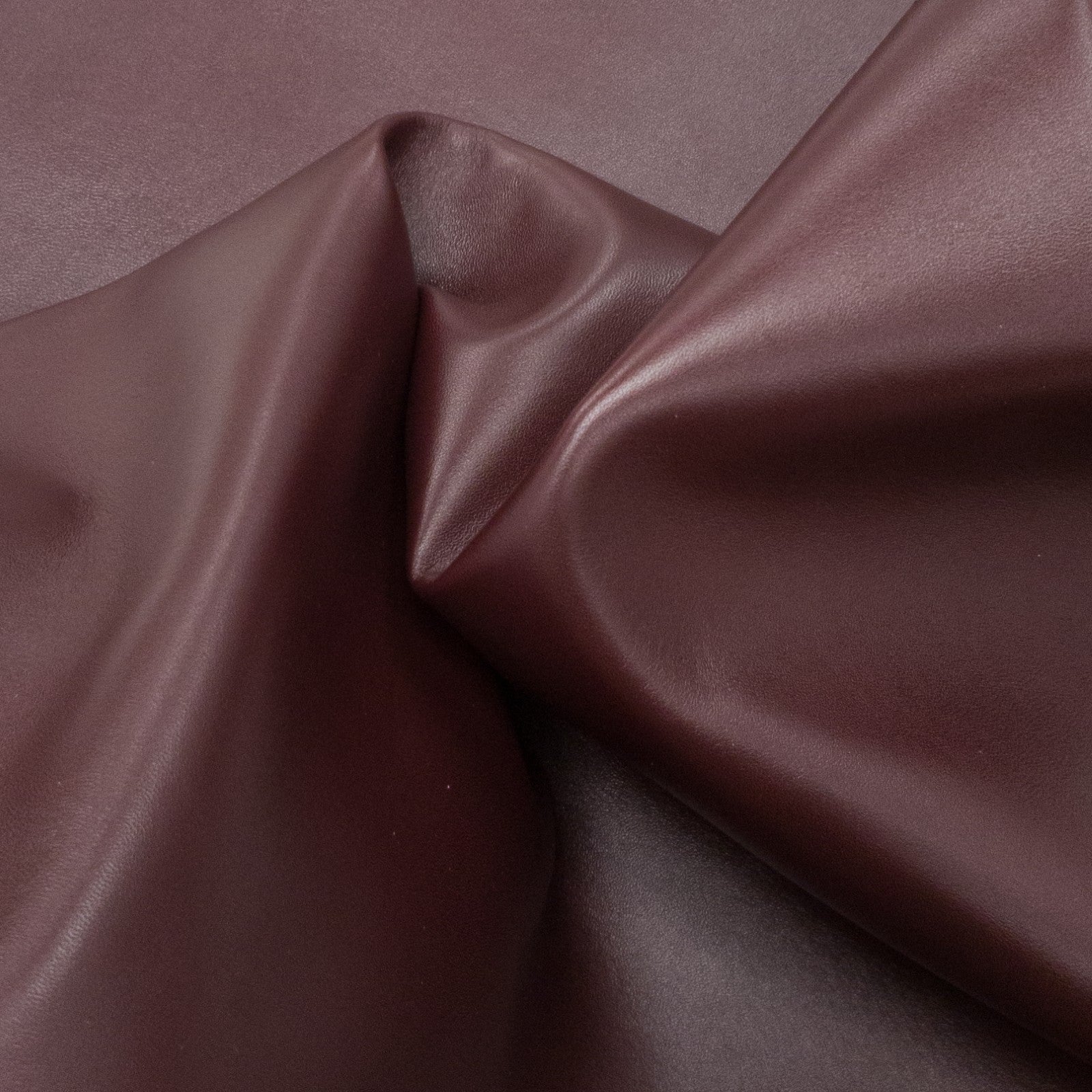 Reds, 3-8 Sq Ft, 1-3 oz, Lamb Hides, Powerful Plum / 3-4 / 1.5-2.5 oz (.6-1 MM) | The Leather Guy