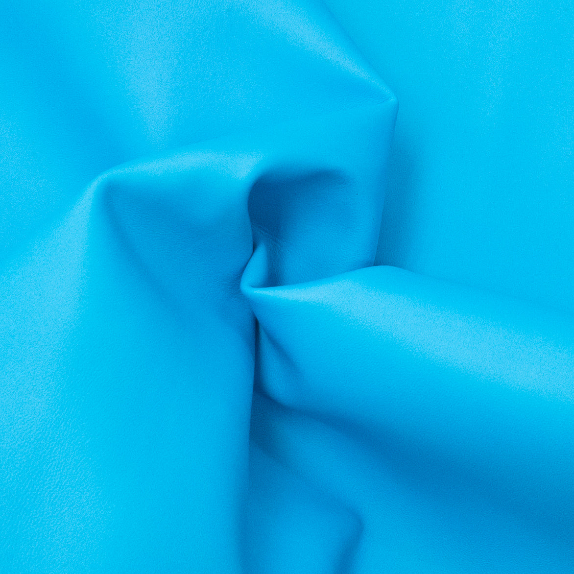 Blues, 3-8 Sq Ft, 2-3 oz, Lamb Hides, Cool Pool Blue / 5-6 / 1.5-2.5 oz (.6-1 MM) | The Leather Guy
