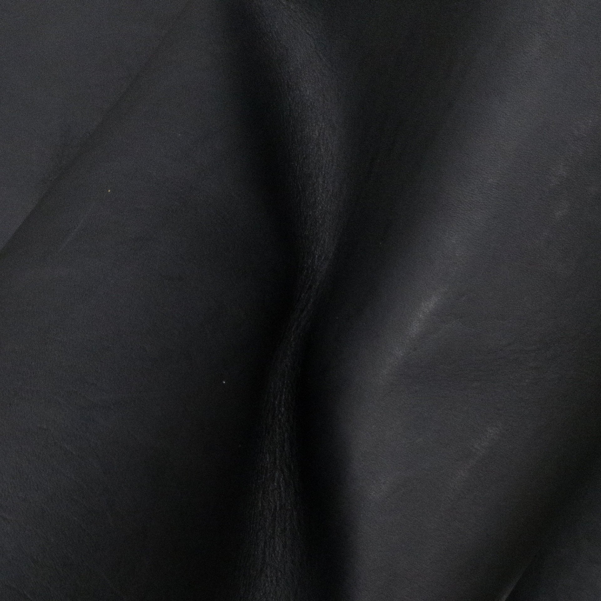Boundary Waters Black, MN Superior, 7-8 oz, 13-20 Sq Ft Average, Boot and Belt Leather Side, | The Leather Guy