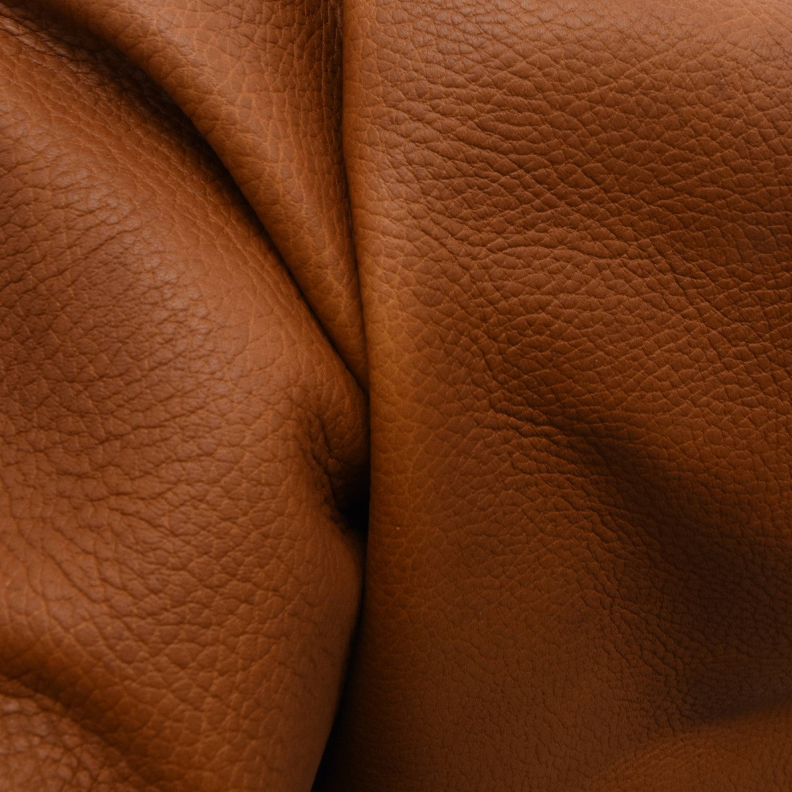 Oil Tan 500 Sq Ft Wholesale Cowhide Sides, Base Camp Burnt Orange / 500 Sq Ft | The Leather Guy