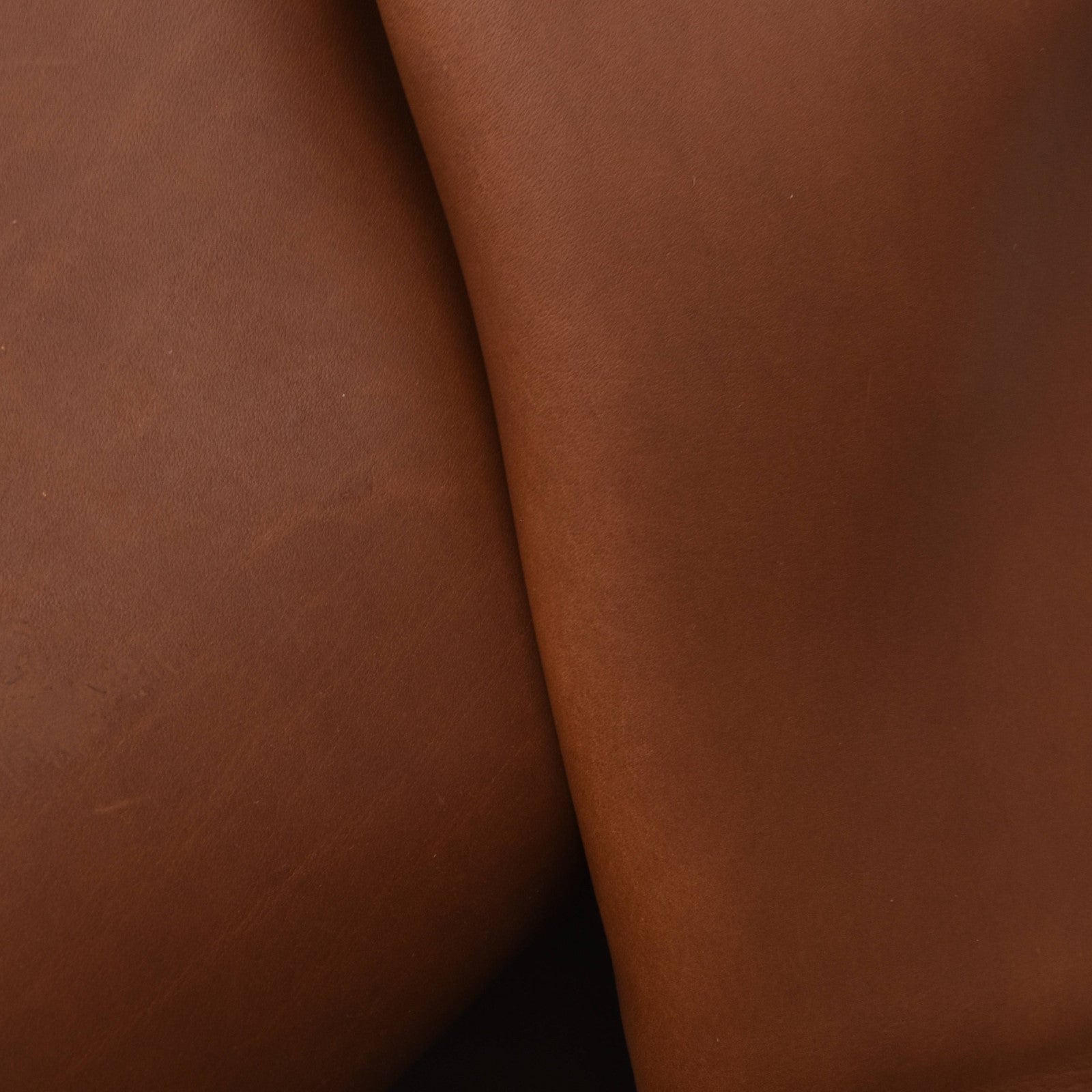 Dark Brown Whiskey River, Oil Tanned Hides, Summits Edge, 6.5-7.5/21-26 Sq Ft,  | The Leather Guy