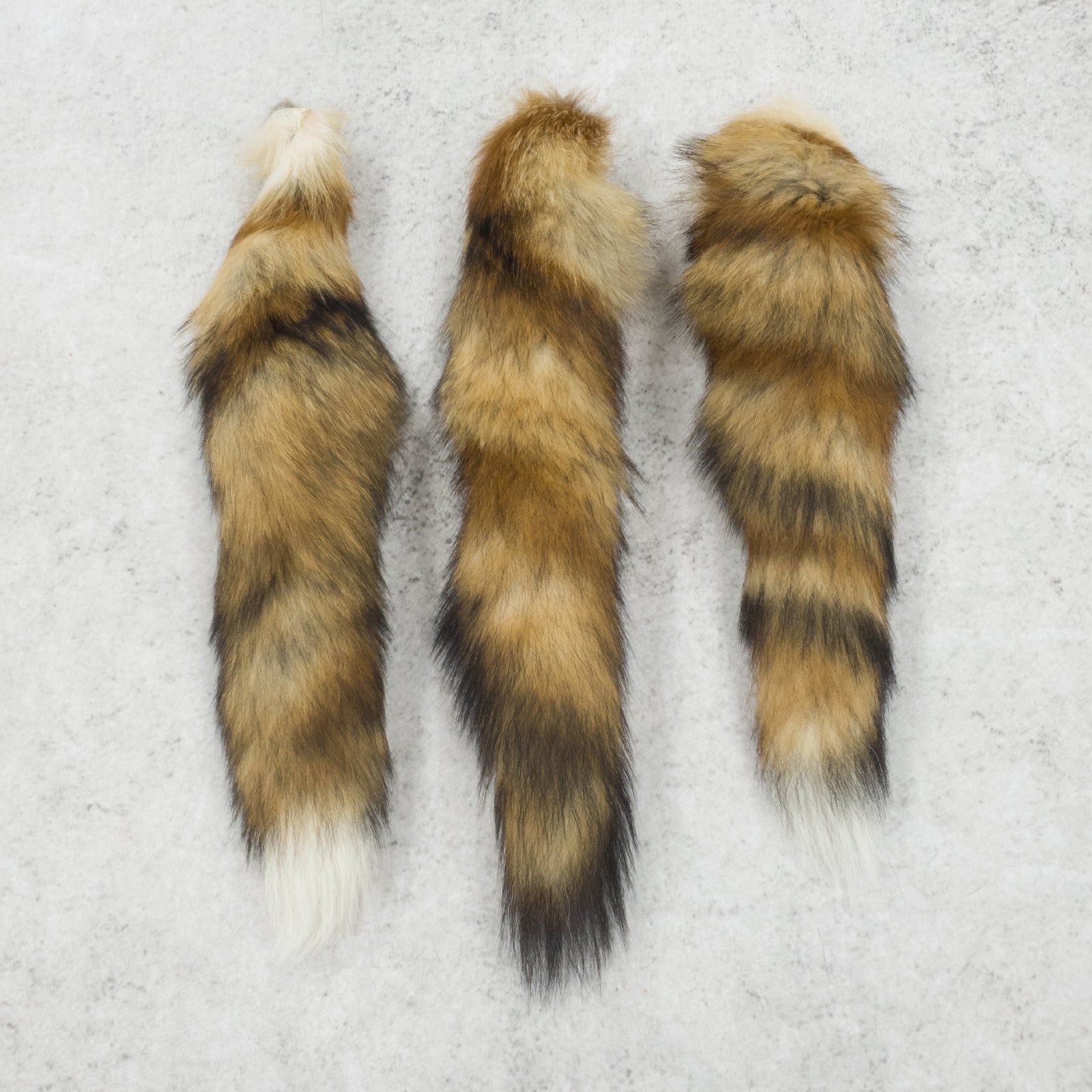 Genuine Small to Medium Animal Fur Tails, Red Fox / With Pin | The Leather Guy