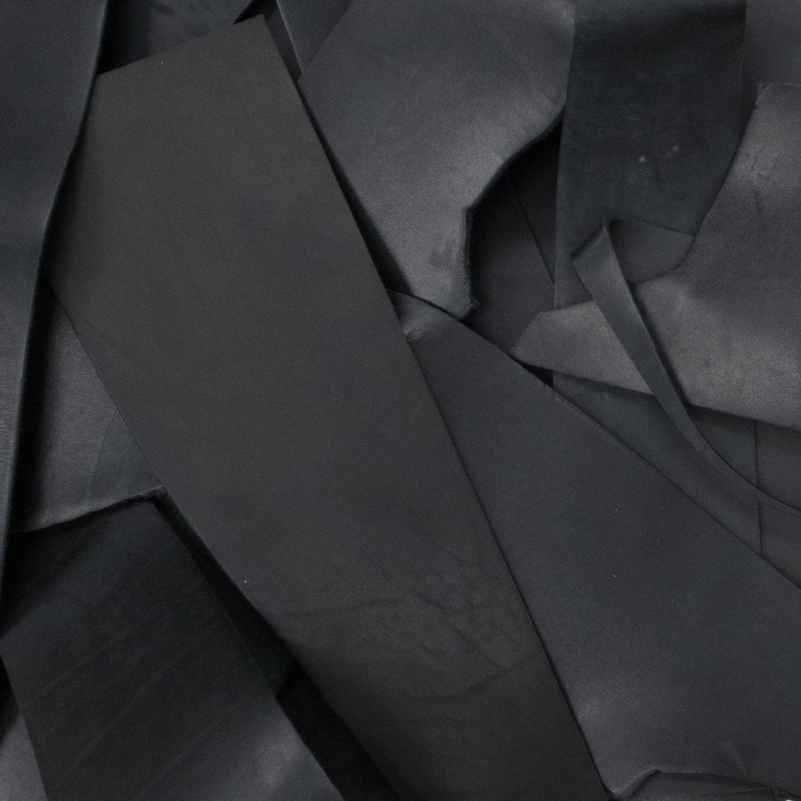 Black, 8-9 oz, Bridle Scrap 1 pound Bag,  | The Leather Guy